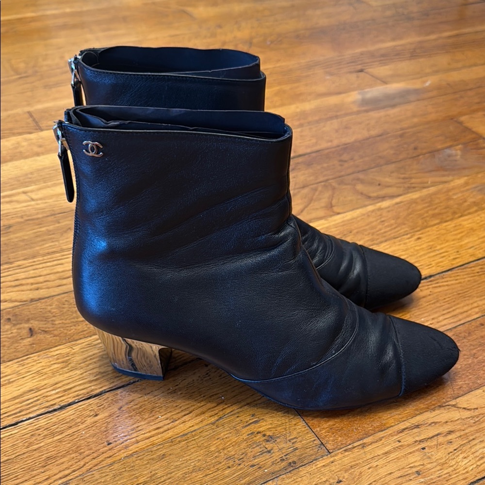 Chanel Black Ankle Boots with Mirrored Heel Size 39 EUC